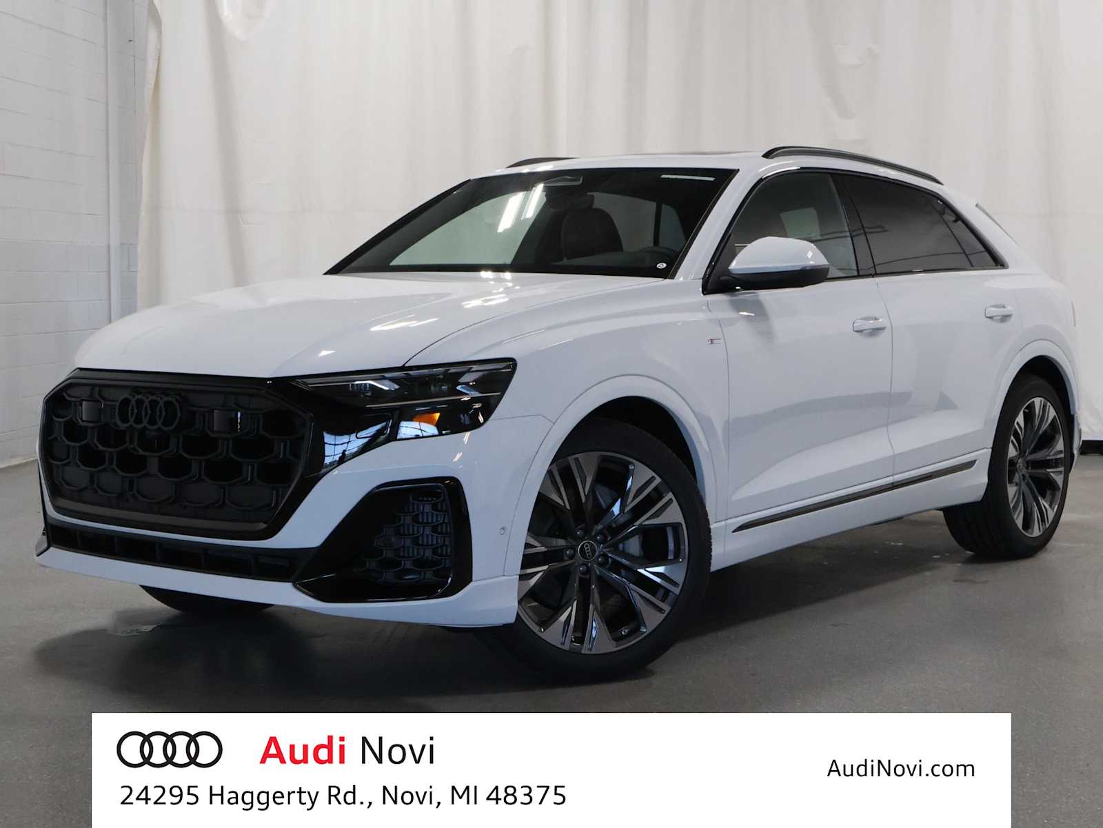  Audi Q8