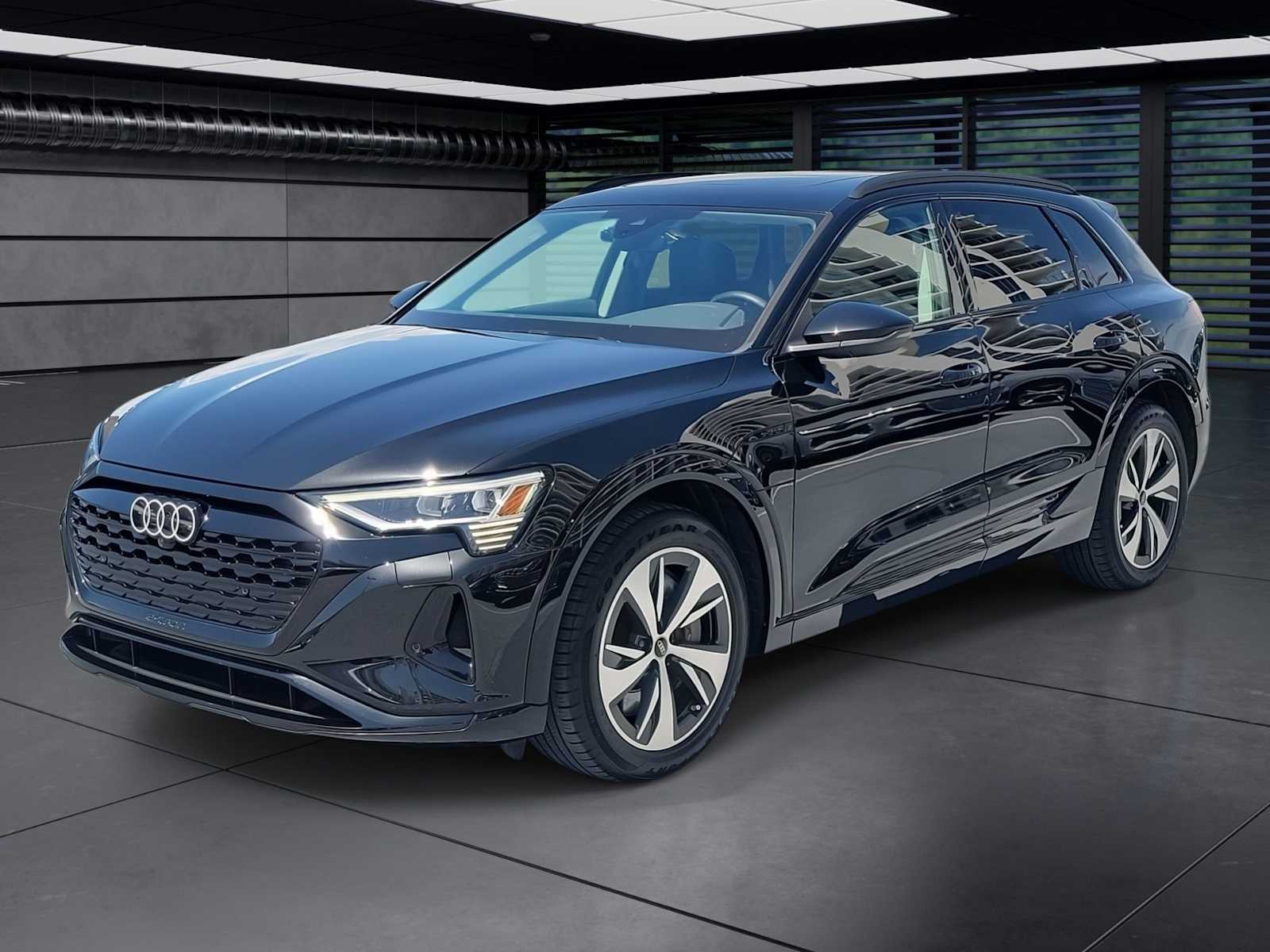 2024 Audi Q8 e-tron