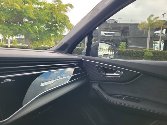 2026 Audi SQ7 Premium Plus - Photo 15