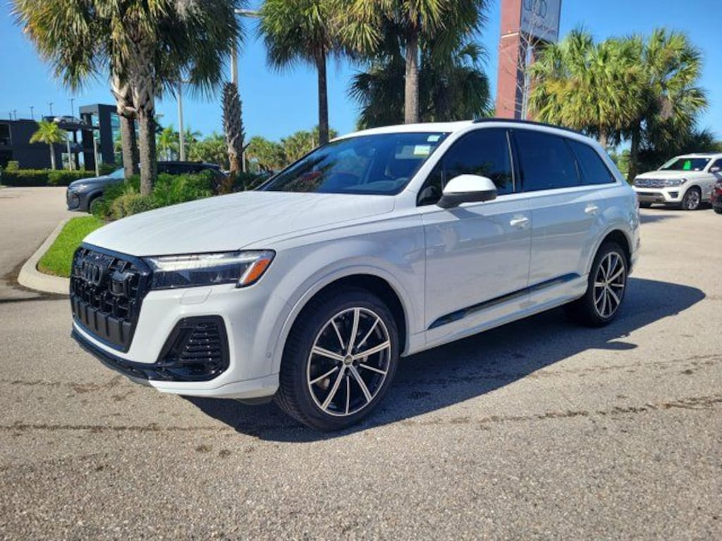 New 2026 Audi Q7 Premium Plus SUV
