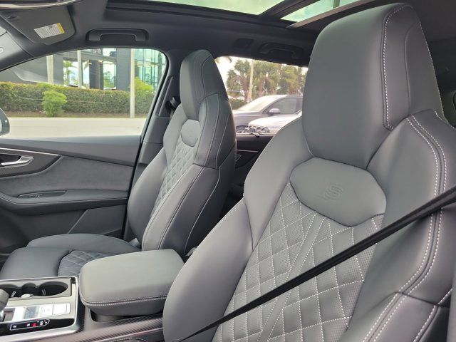 2026 Audi SQ7 Premium Plus - Photo 9