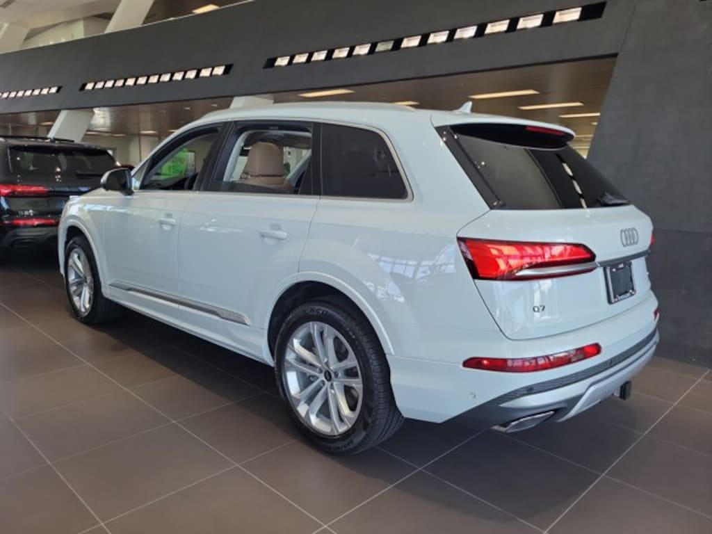 New 2026 Audi Q7 Premium Plus SUV