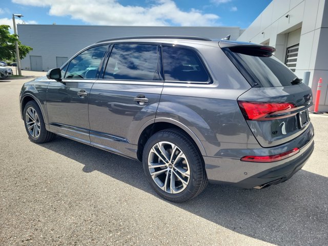 New 2026 Audi Q7 SUV