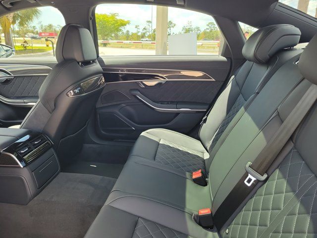 2026 Audi S8 Base - Photo 7