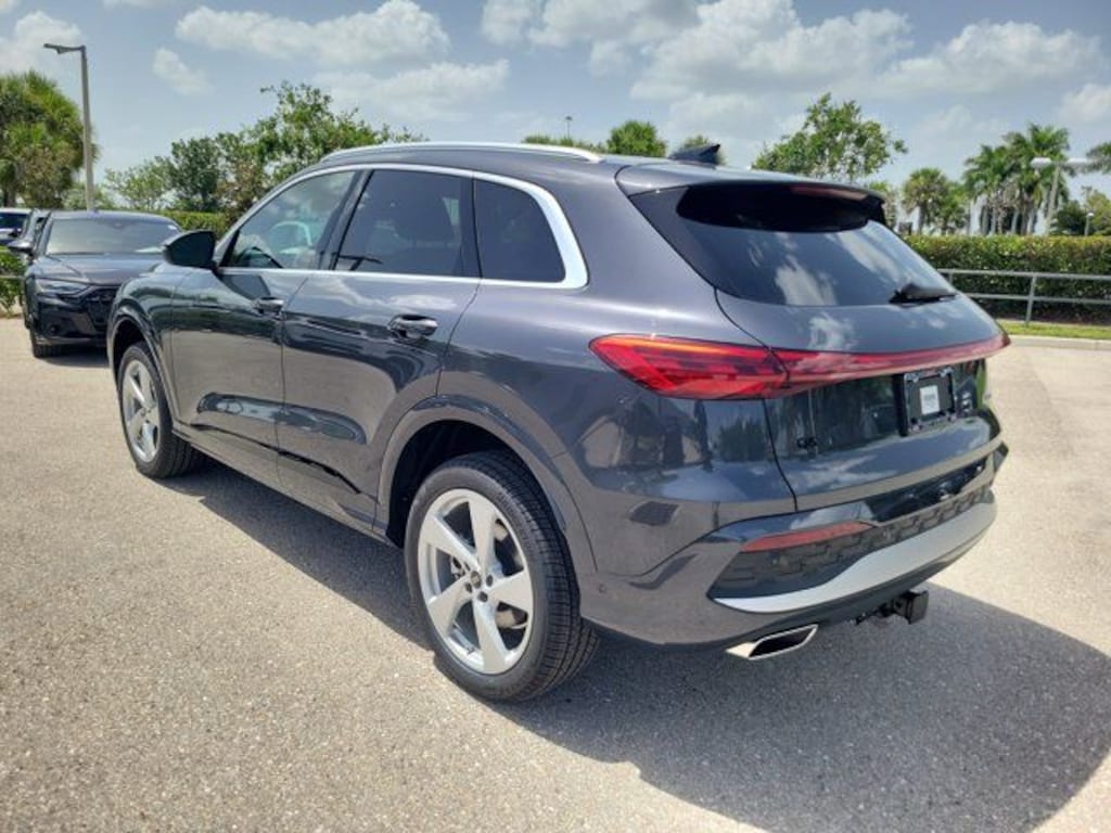 New 2026 Audi Q5 2.0T Premium Plus SUV