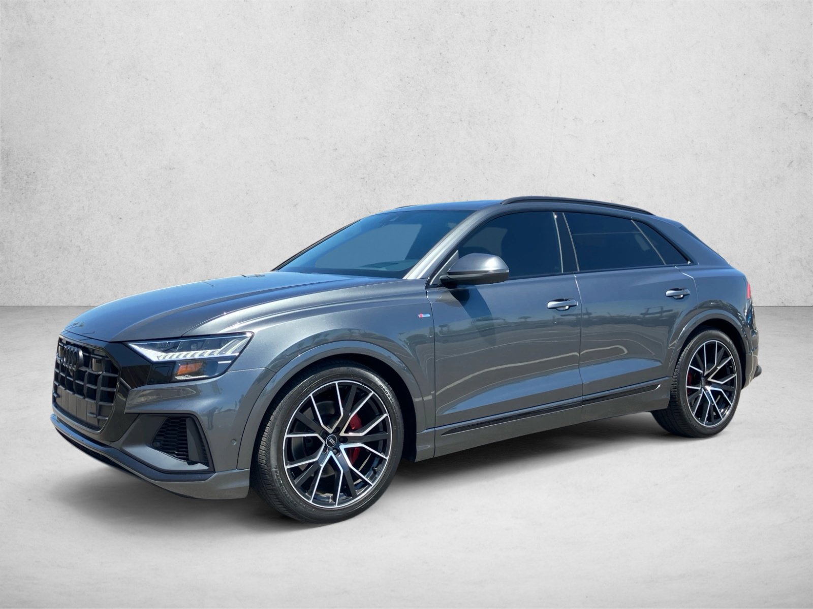  Audi Q8