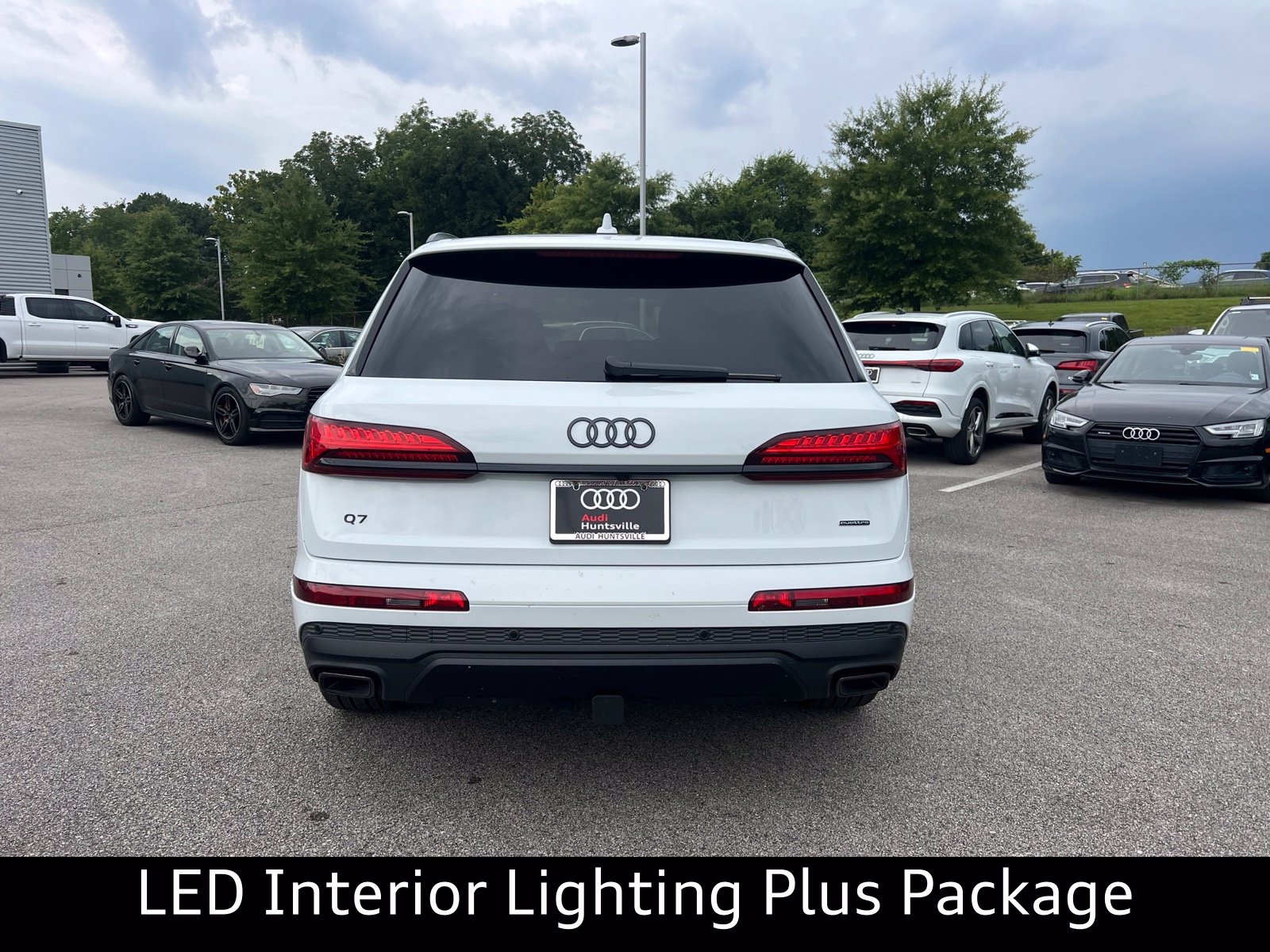 New 2026 Audi Q7 45 Premium SUV