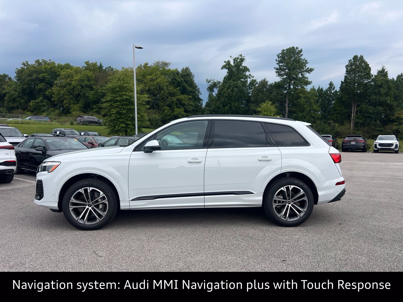 New 2026 Audi Q7 45 Premium SUV