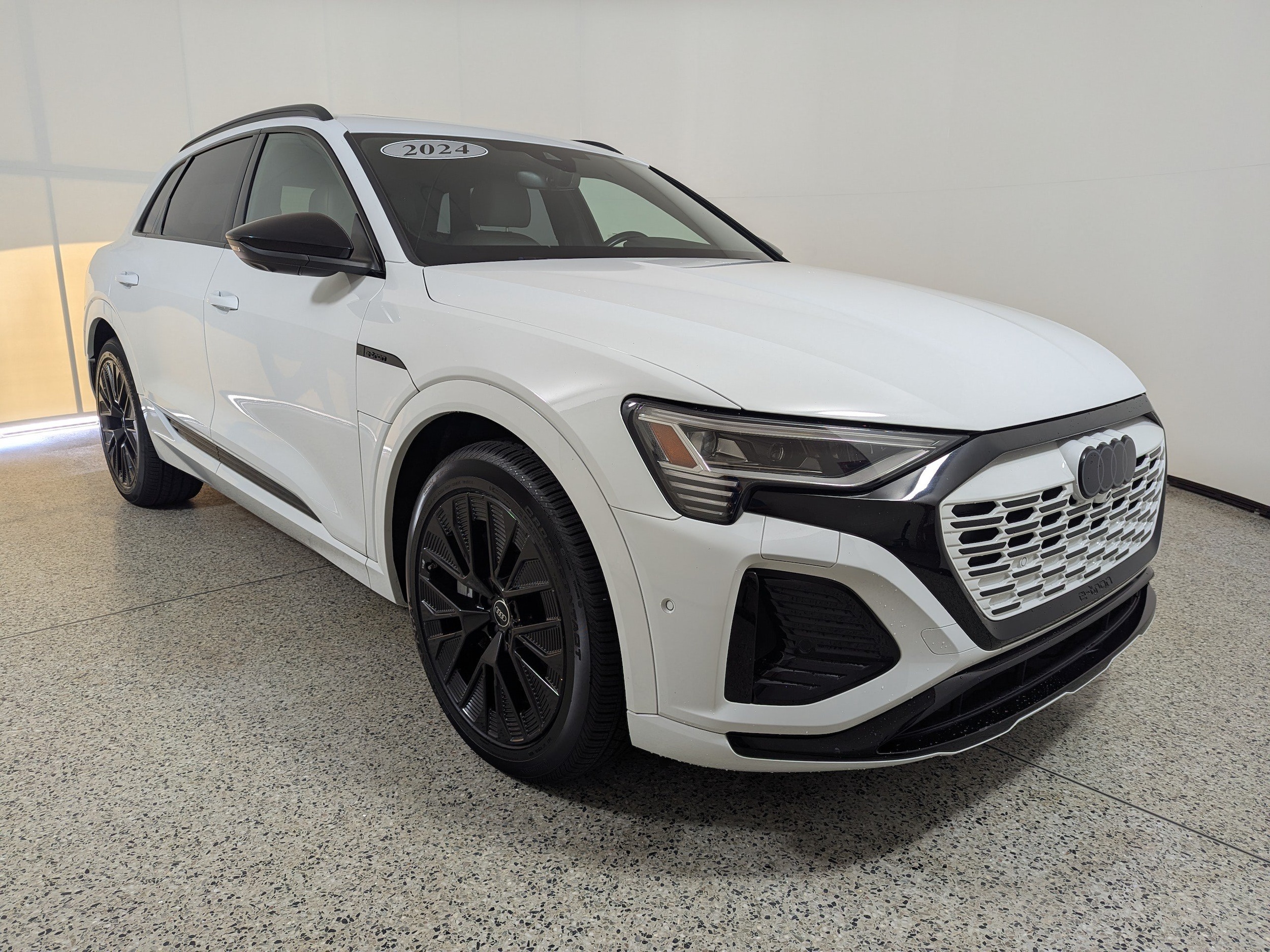 2024 Audi Q8 e-tron