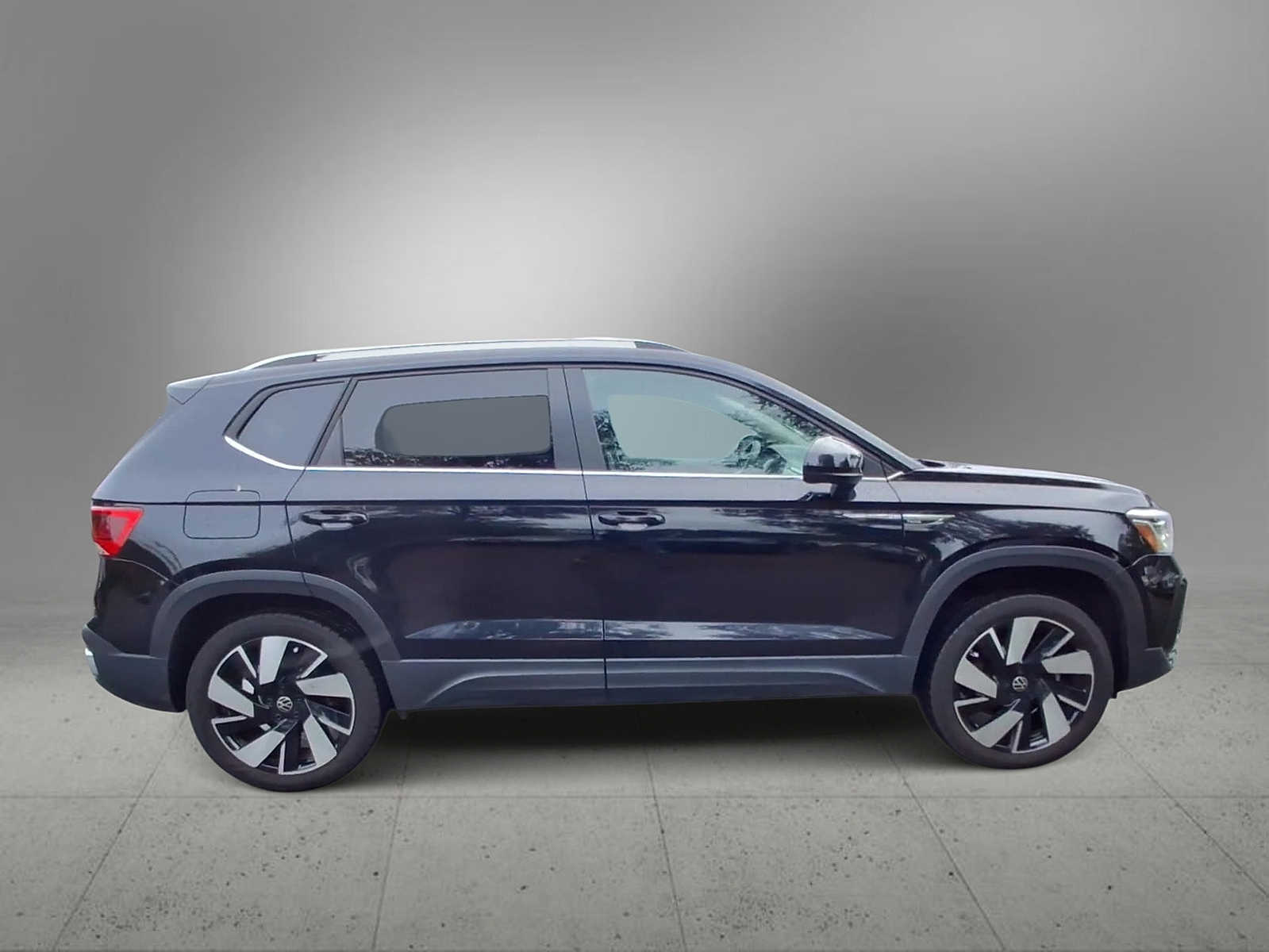 2024 Volkswagen Taos SEL - Photo 9