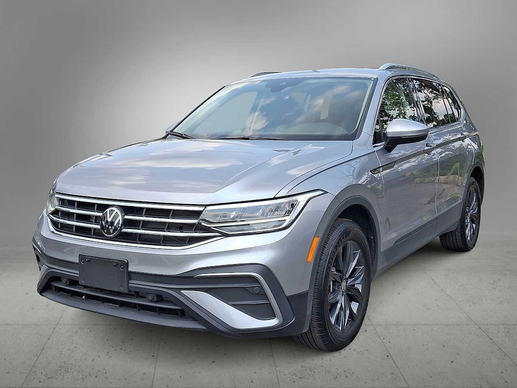 Used 2024 Volkswagen Tiguan 2.0T SE SUV