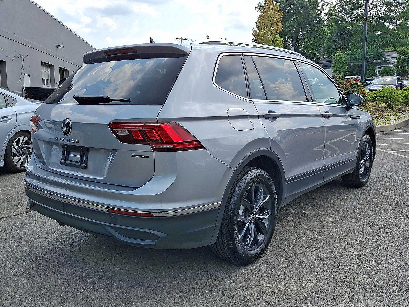 2024 Volkswagen Tiguan SE - Photo 24