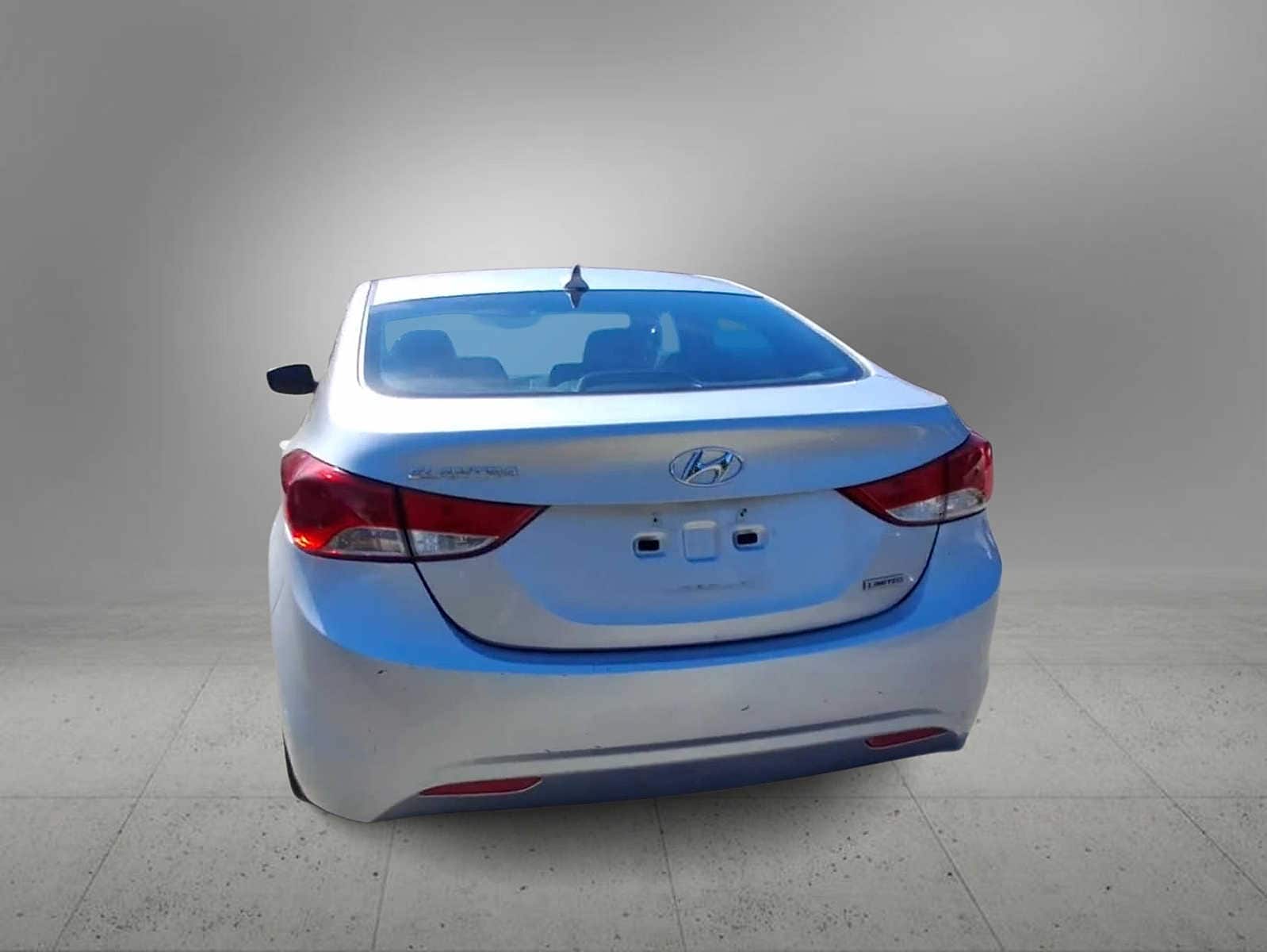 2012 Hyundai Elantra Limited - Photo 7