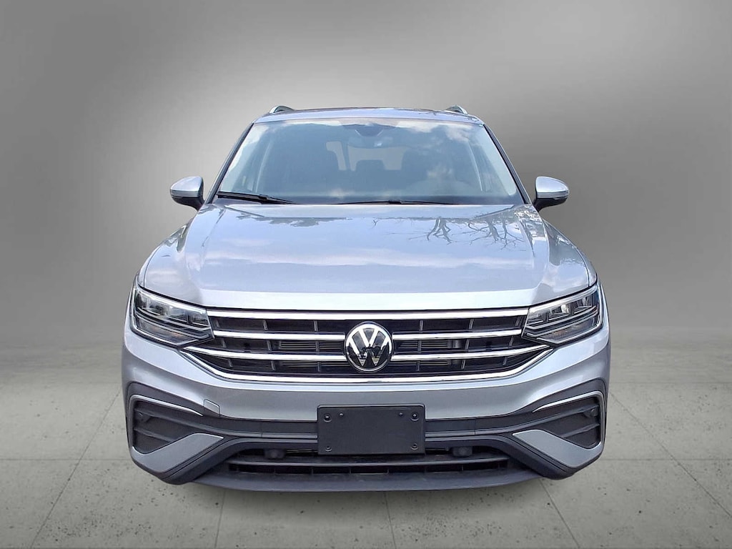 Used 2024 Volkswagen Tiguan 2.0T SE SUV