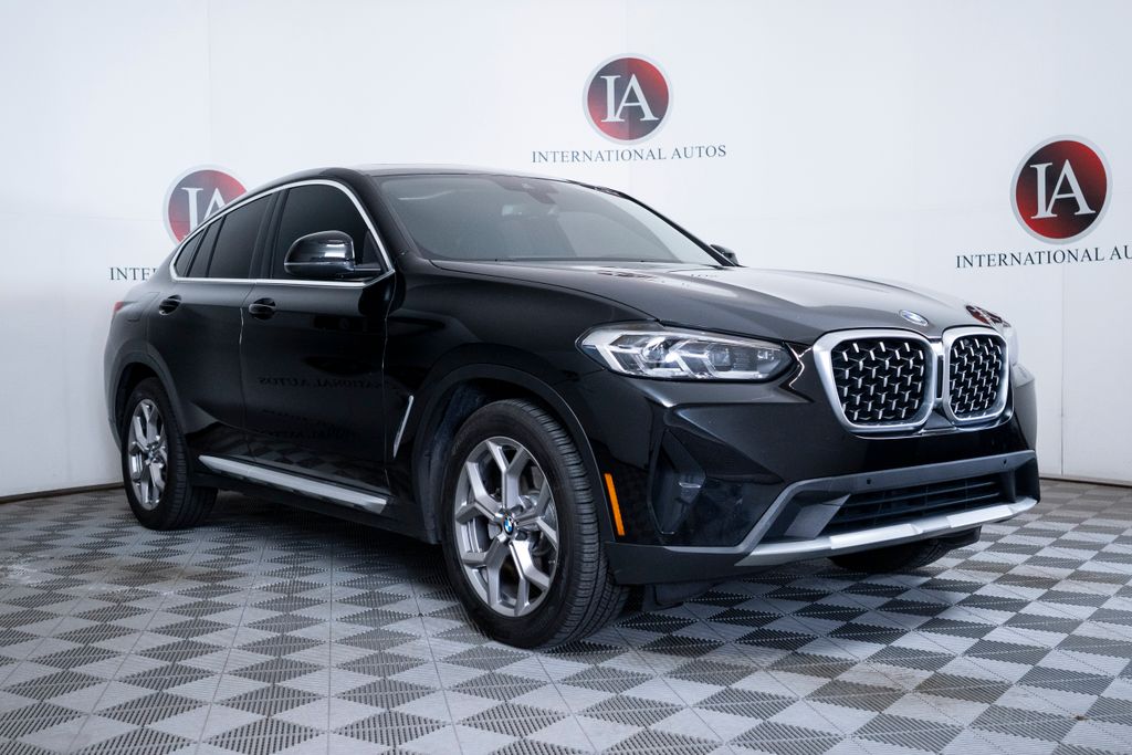2022 BMW X4