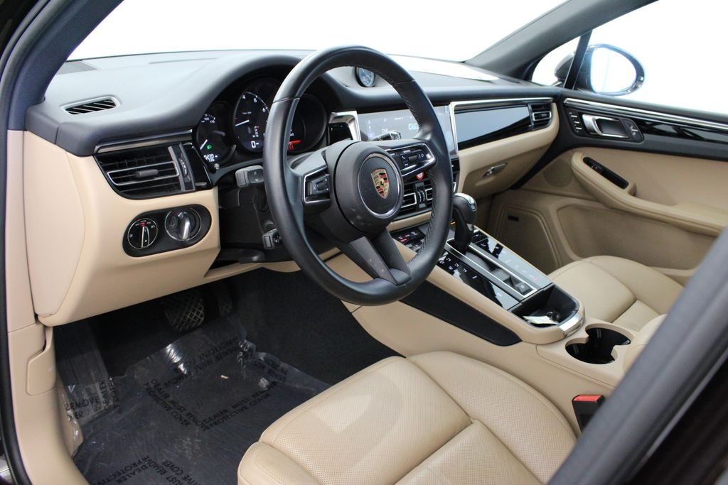 Used 2024 Porsche Macan SUV