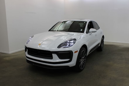 2024 Porsche Macan SUV