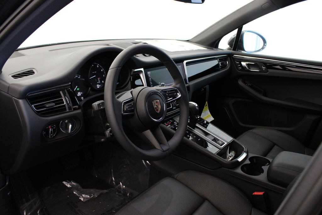 Used 2025 Porsche Macan SUV