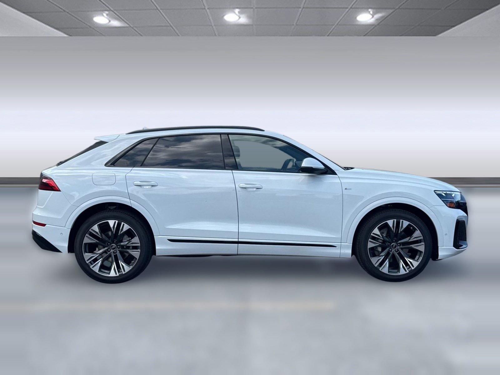 2026 Audi Q8 Premium Plus - Photo 8