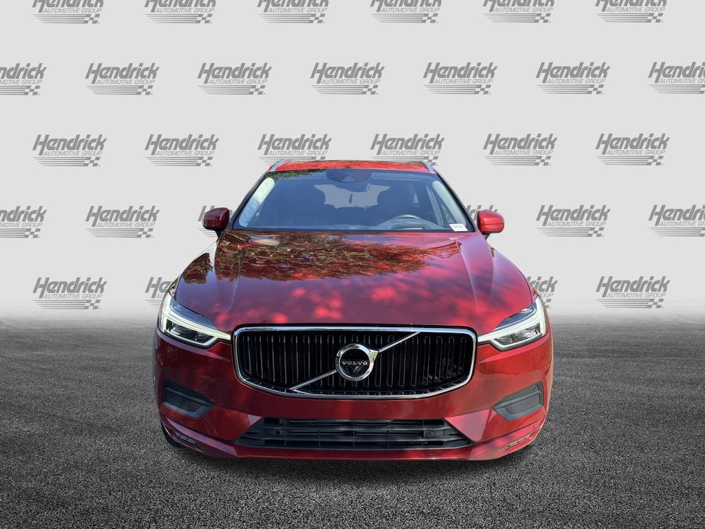 Used 2019 Volvo XC60 Momentum SUV
