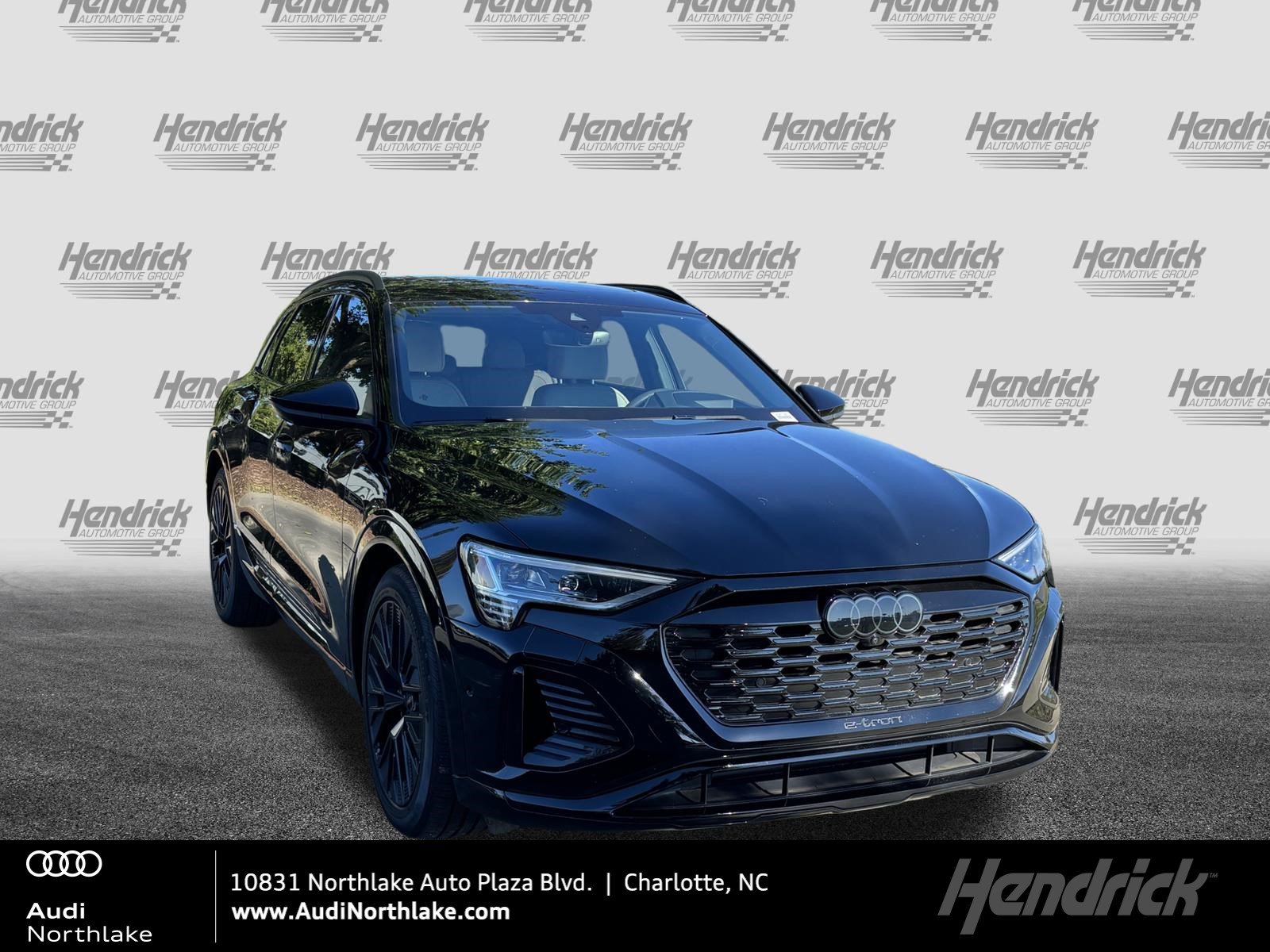  Audi Q8 e-tron