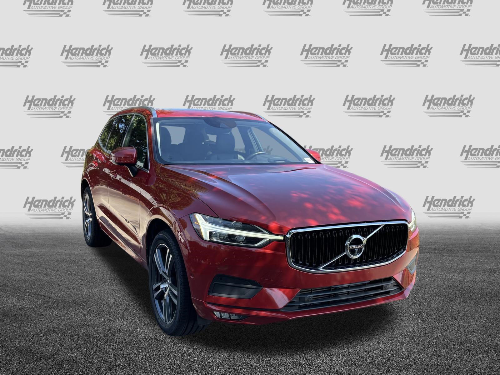 2019 Volvo XC60 Momentum SUV
