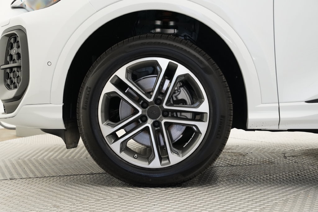New 2026 Audi Q5 Premium SUV