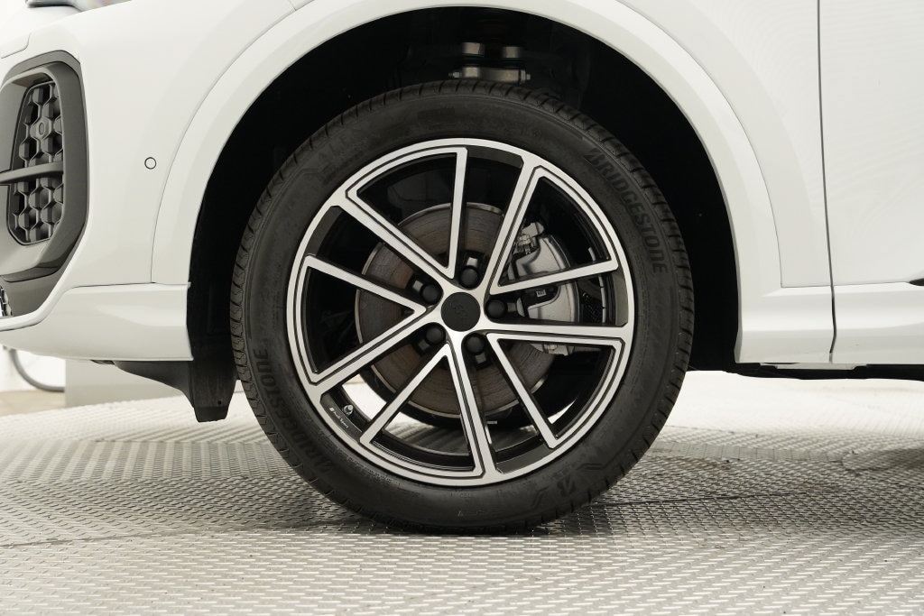 New 2026 Audi Q5 Premium Plus SUV