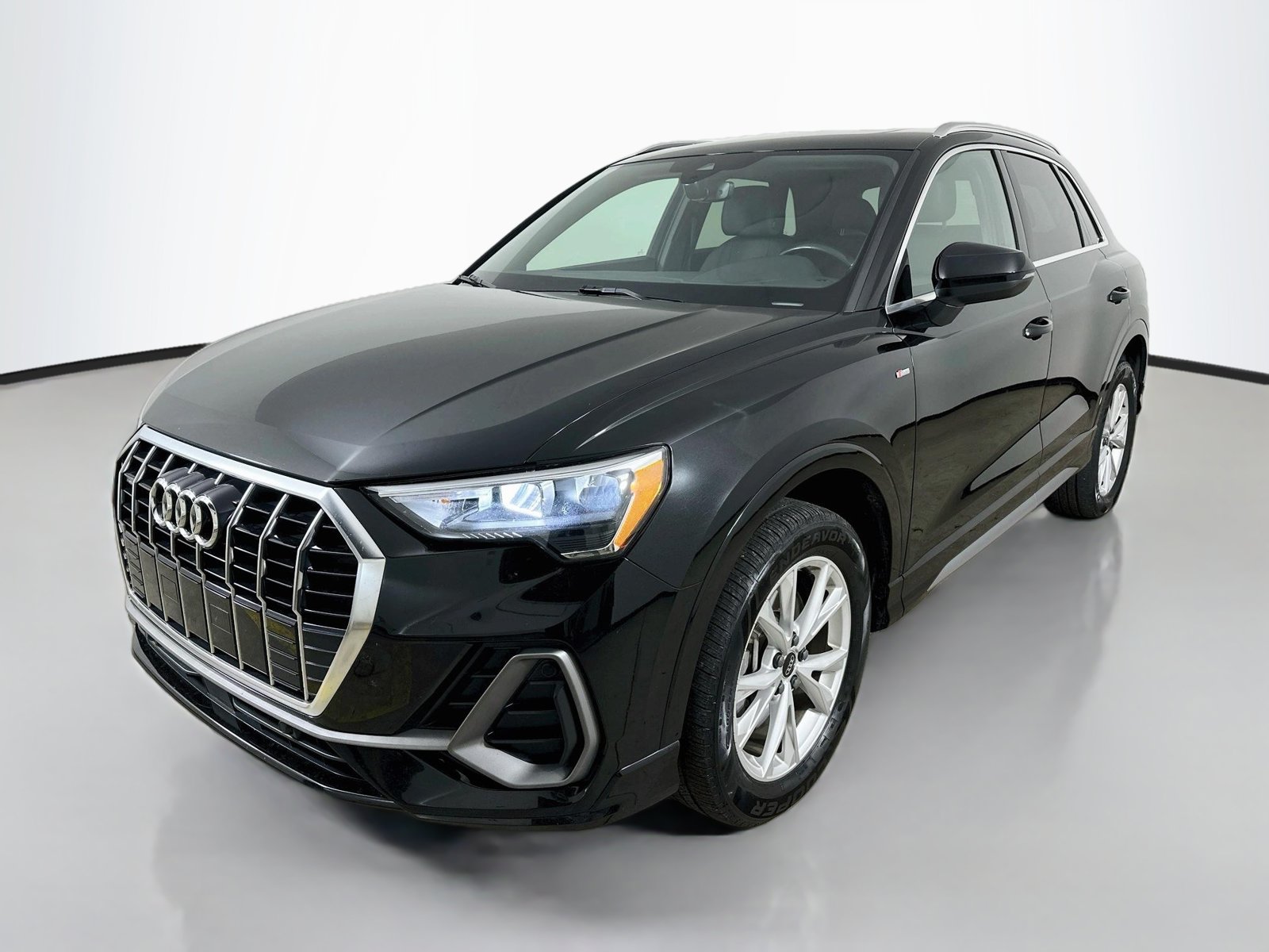 2022 Audi Q3