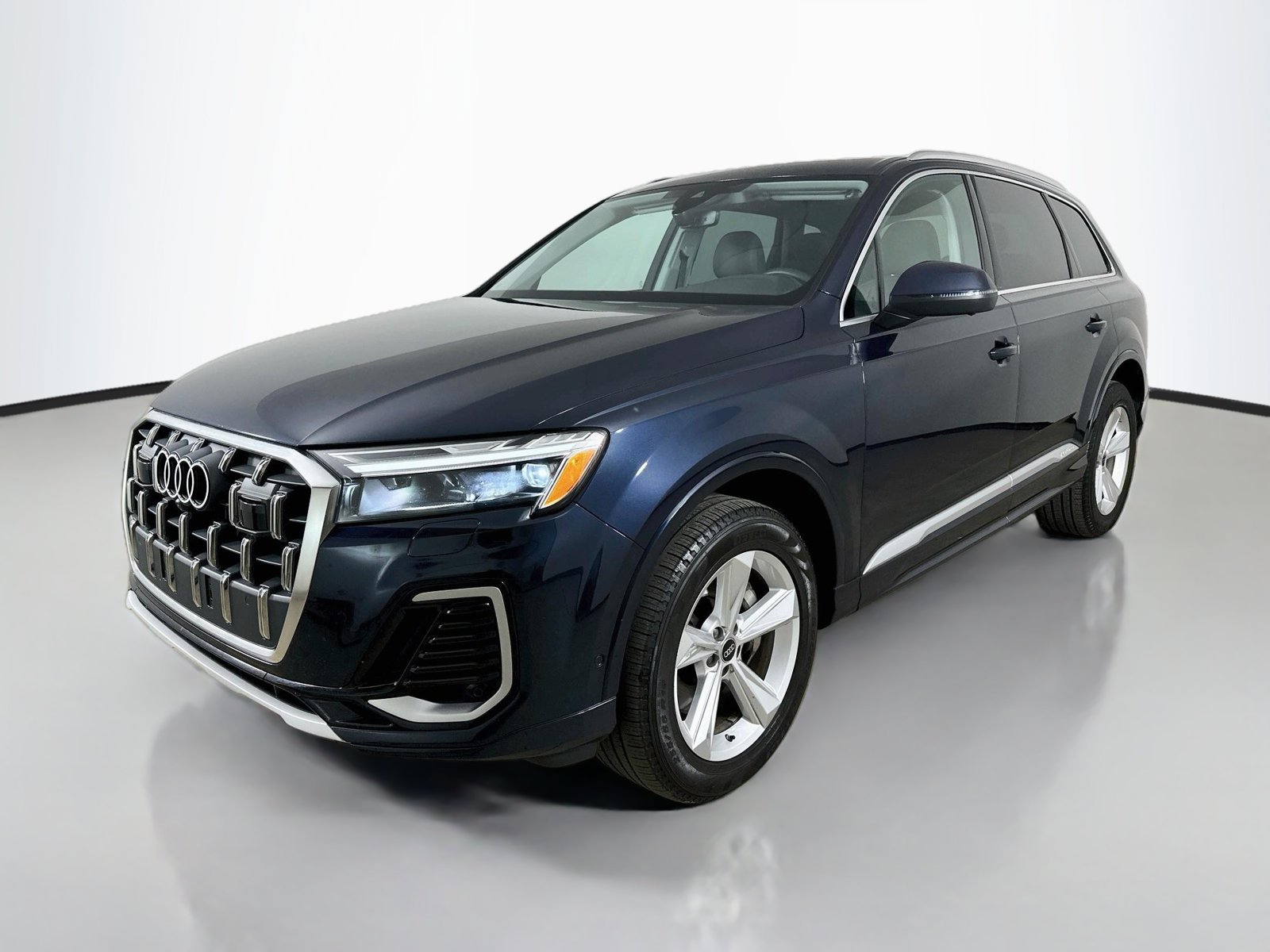 Certified 2025 Audi Q7 45 Premium SUV