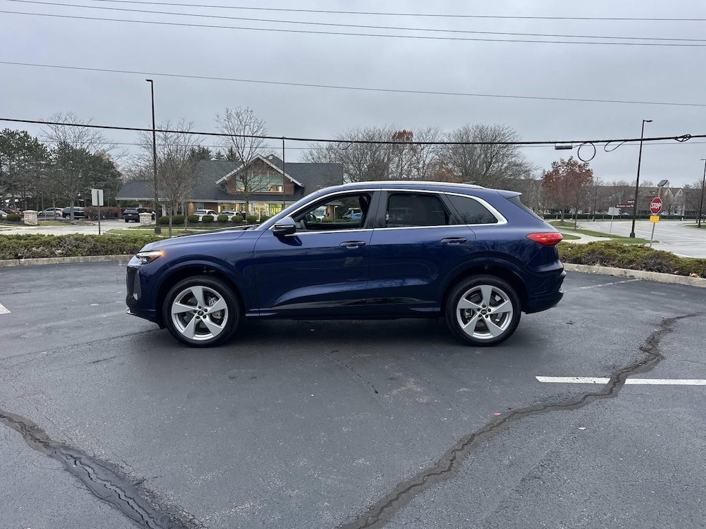 Certified 2025 Audi Q5 2.0T Premium Plus SUV