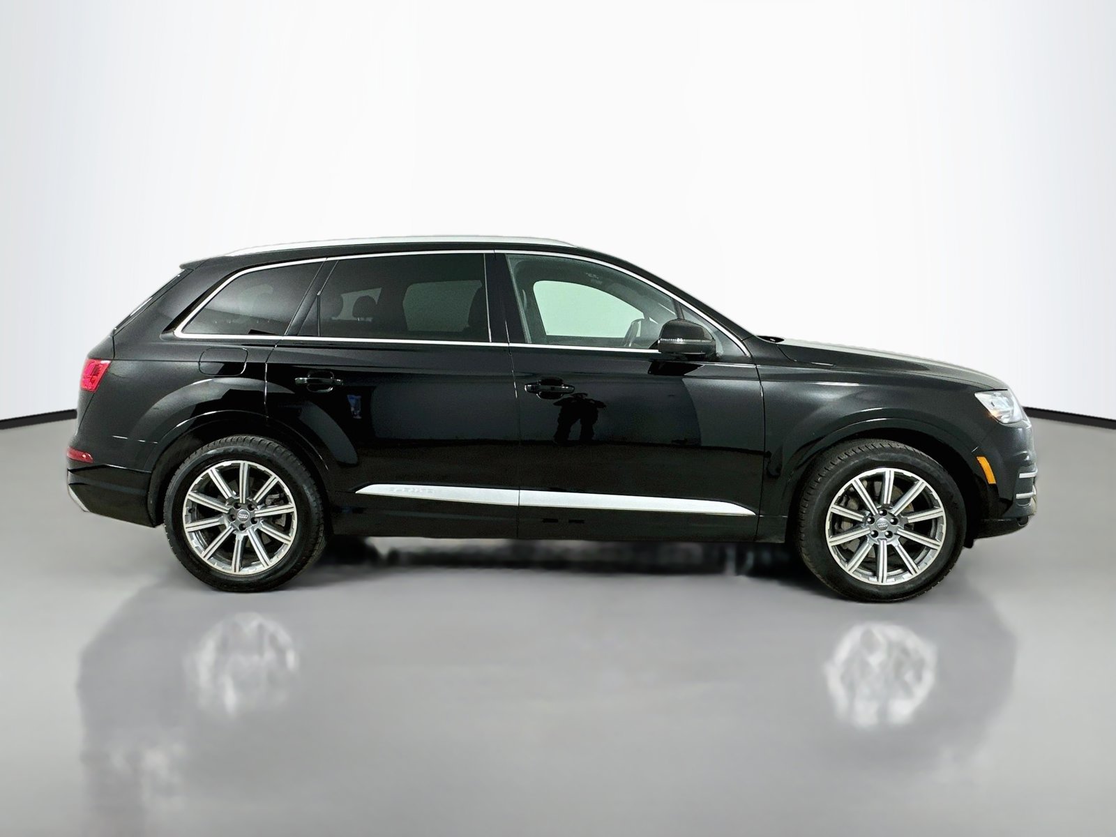 Used 2019 Audi Q7 55 SE Premium SUV