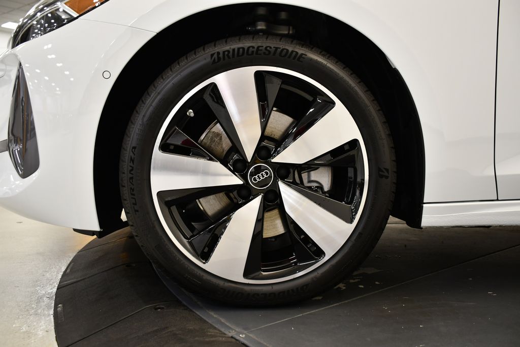 2025 Audi New A5 Premium Plus - Photo 13