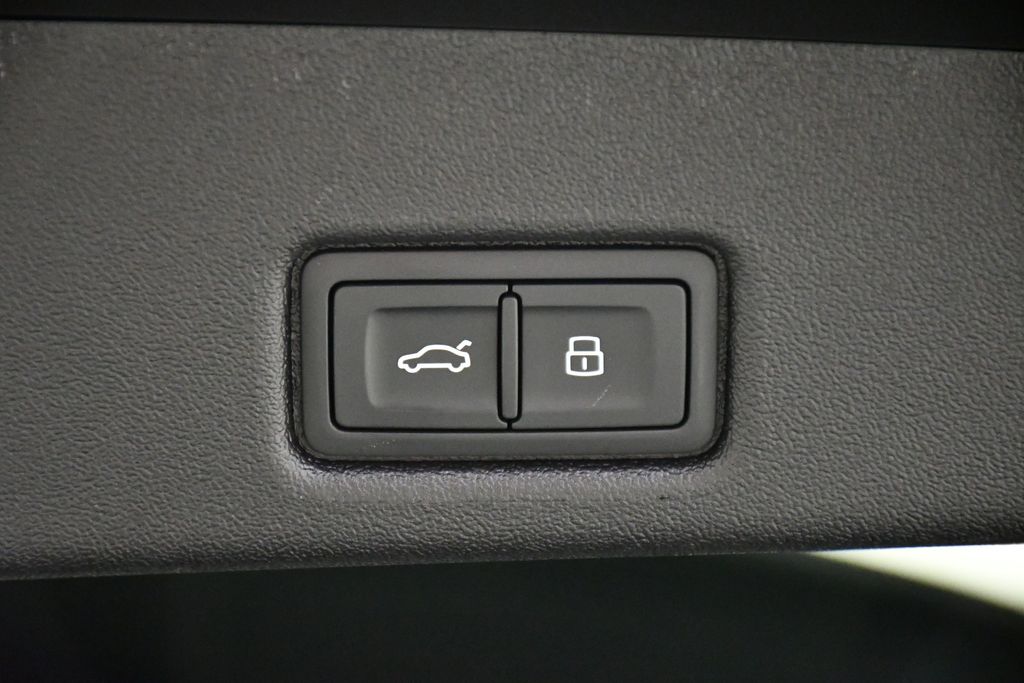 2025 Audi Q5 Premium - Photo 55
