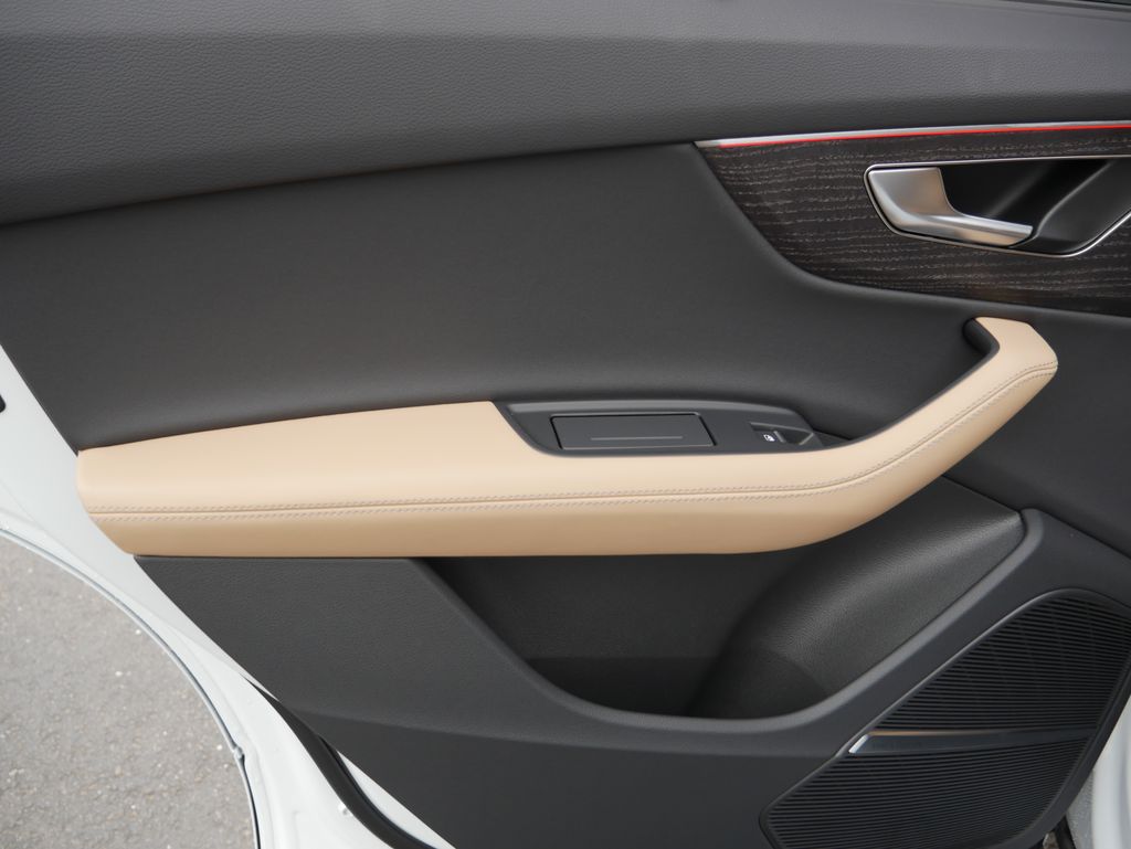 2025 Audi Q7 Premium Plus - Photo 22