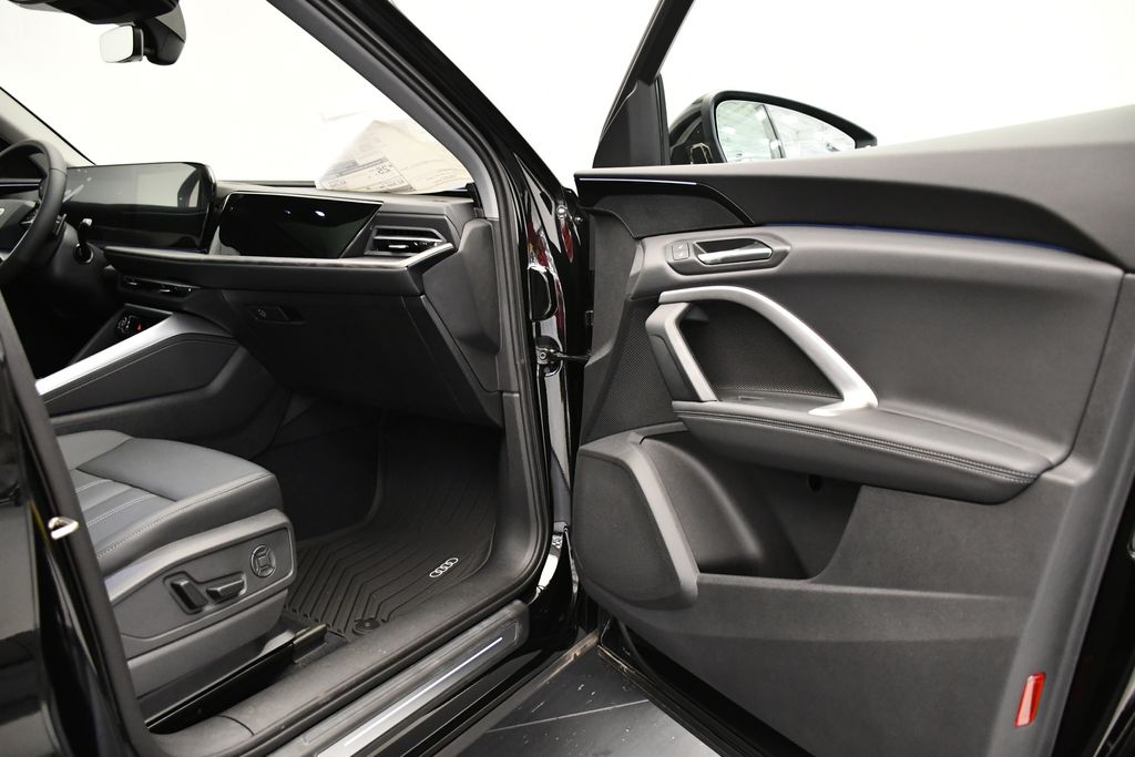 2025 Audi Q5 Premium - Photo 45