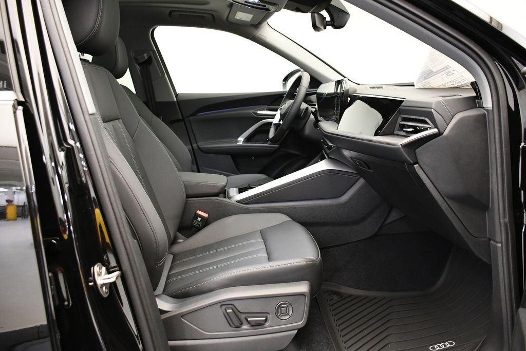 2025 Audi Q5 Premium - Photo 46