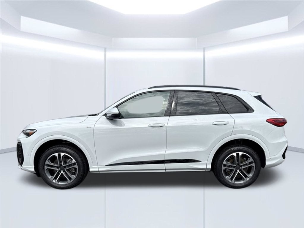 New 2026 Audi Q5 Premium SUV