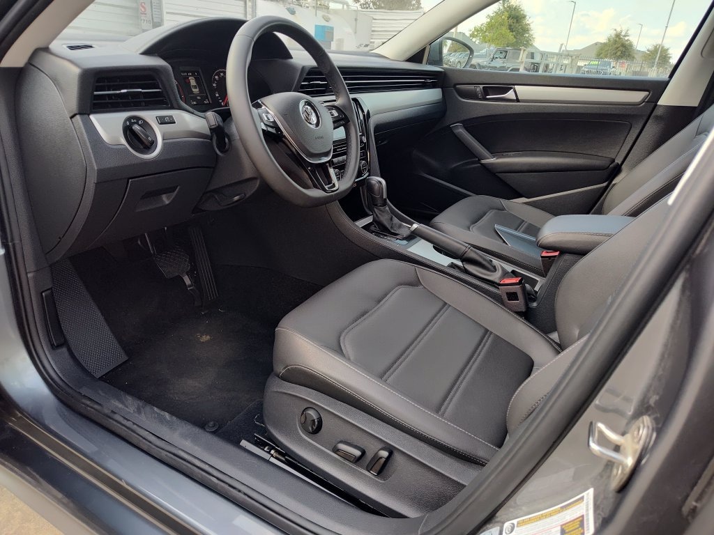 Used 2022 Volkswagen Passat 2.0T SE Sedan