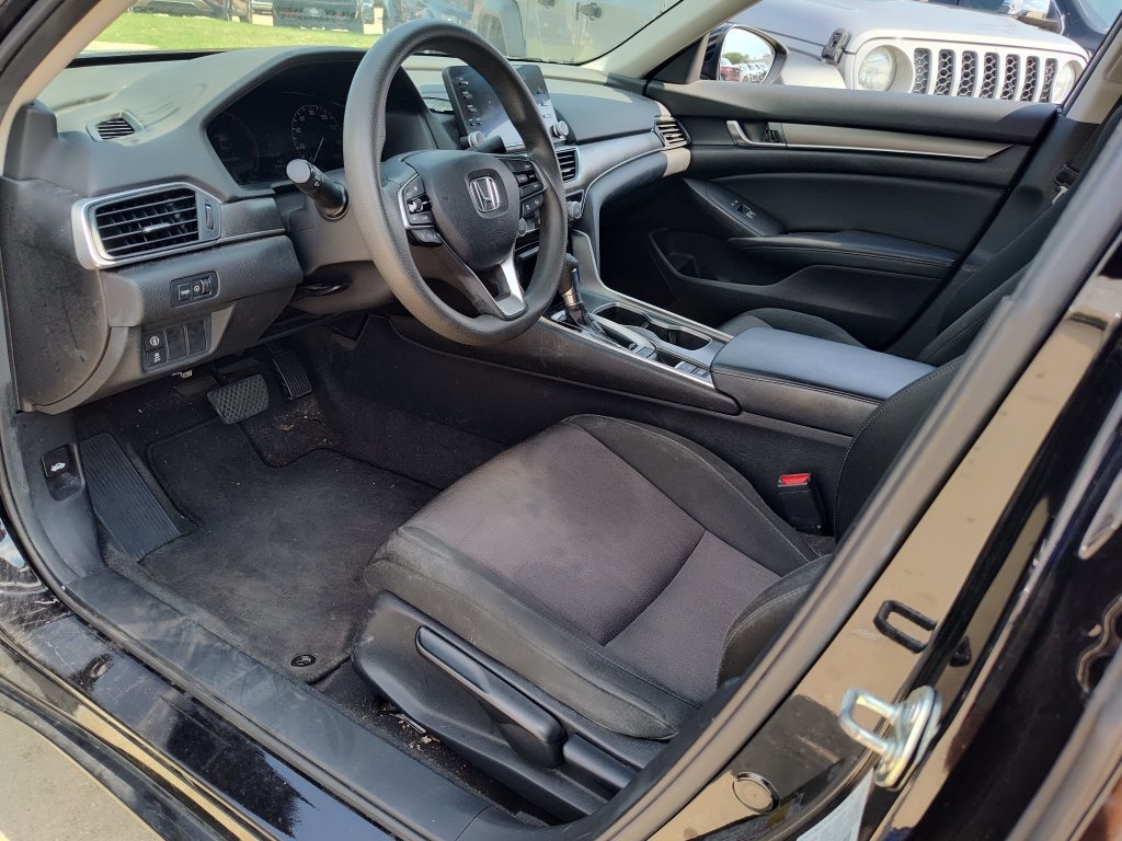 Used 2018 Honda Accord LX Sedan