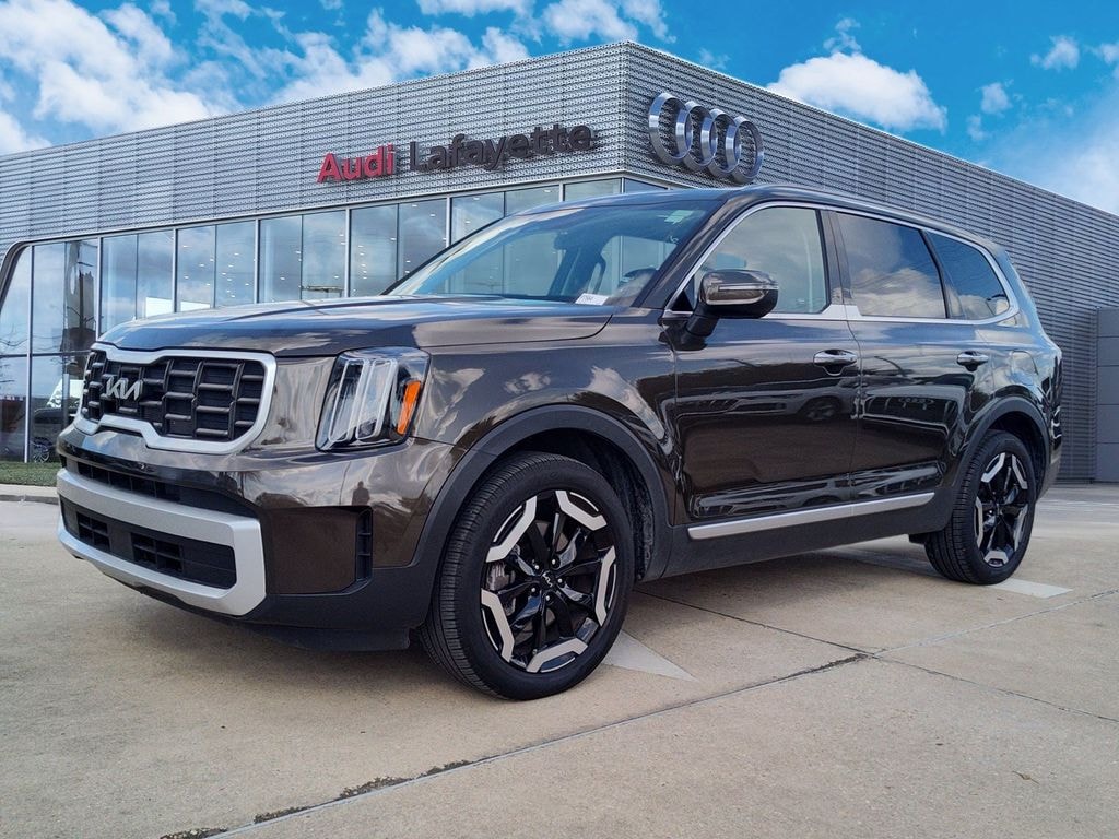 Used 2025 Kia Telluride S SUV
