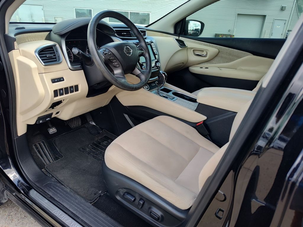 Used 2020 Nissan Murano SV SUV