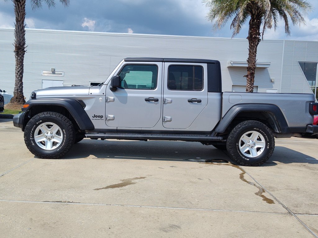 Used 2020 Jeep Gladiator Sport Truck Crew Cab