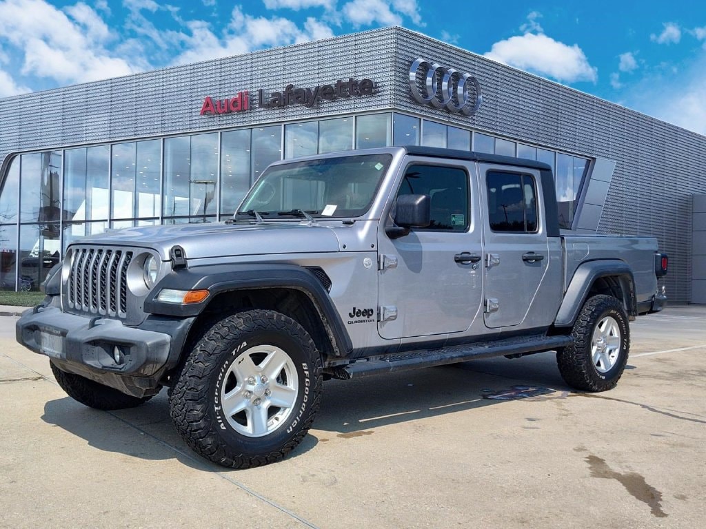 Used 2020 Jeep Gladiator Sport Truck Crew Cab