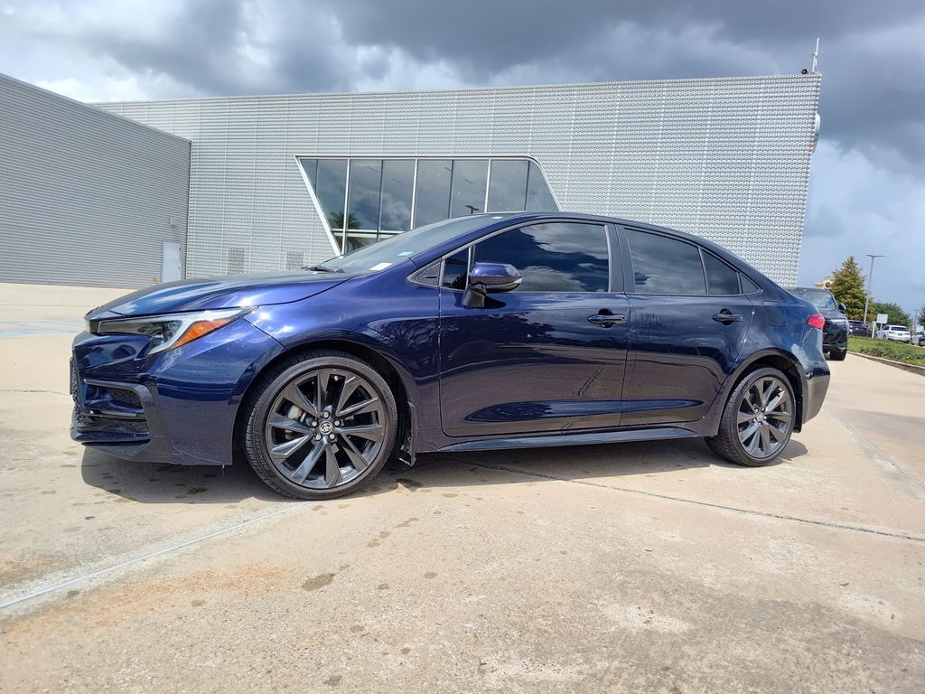 Used 2025 Toyota Corolla SE Sedan