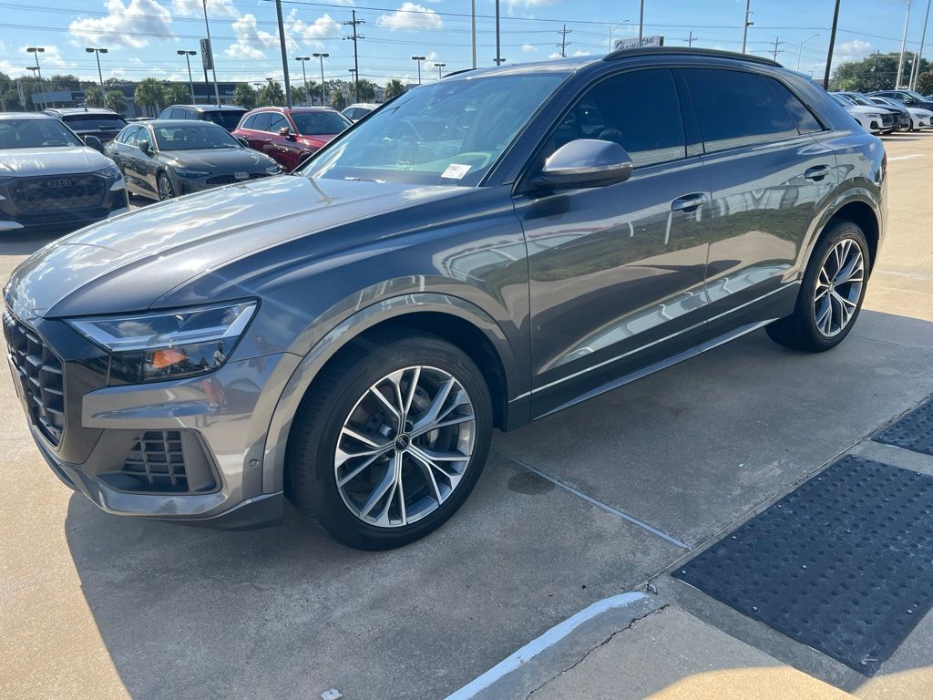 2021 Audi Q8 55 Premium