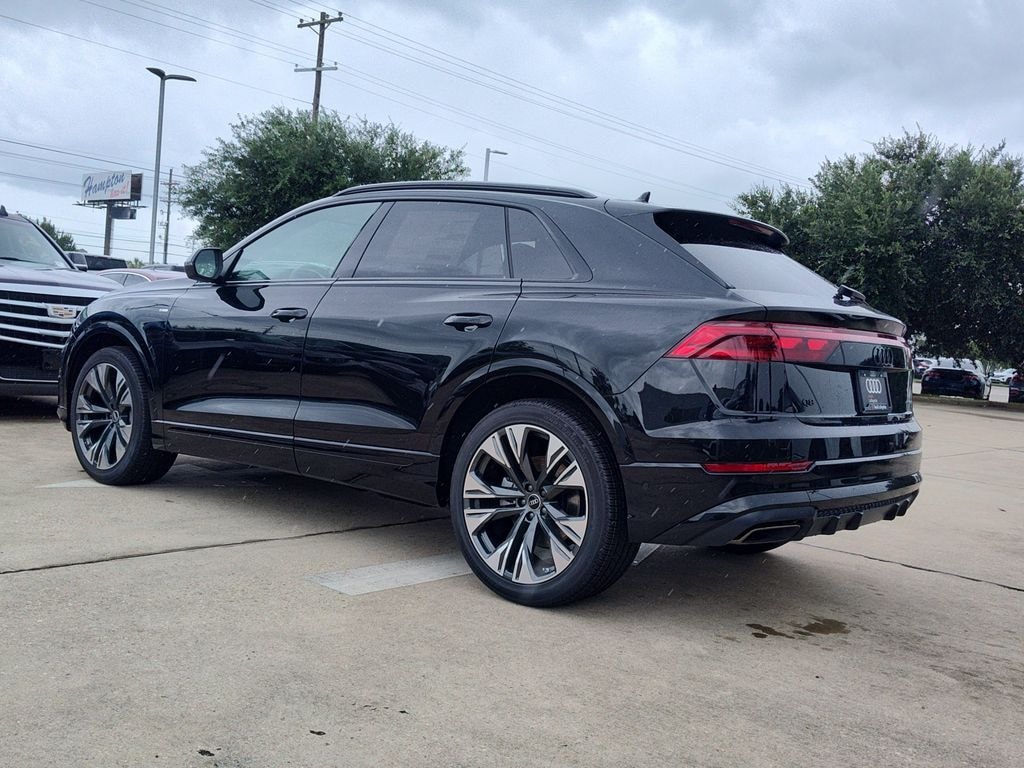 New 2026 Audi Q8 SUV
