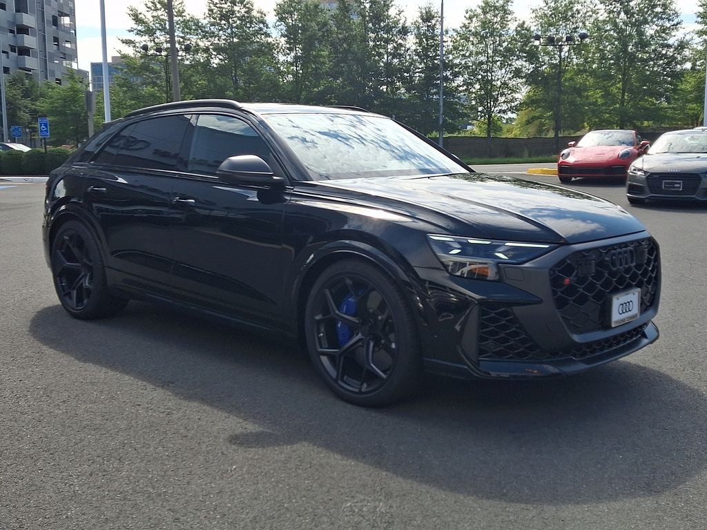 New 2027 Audi RS Q8 Performance SUV