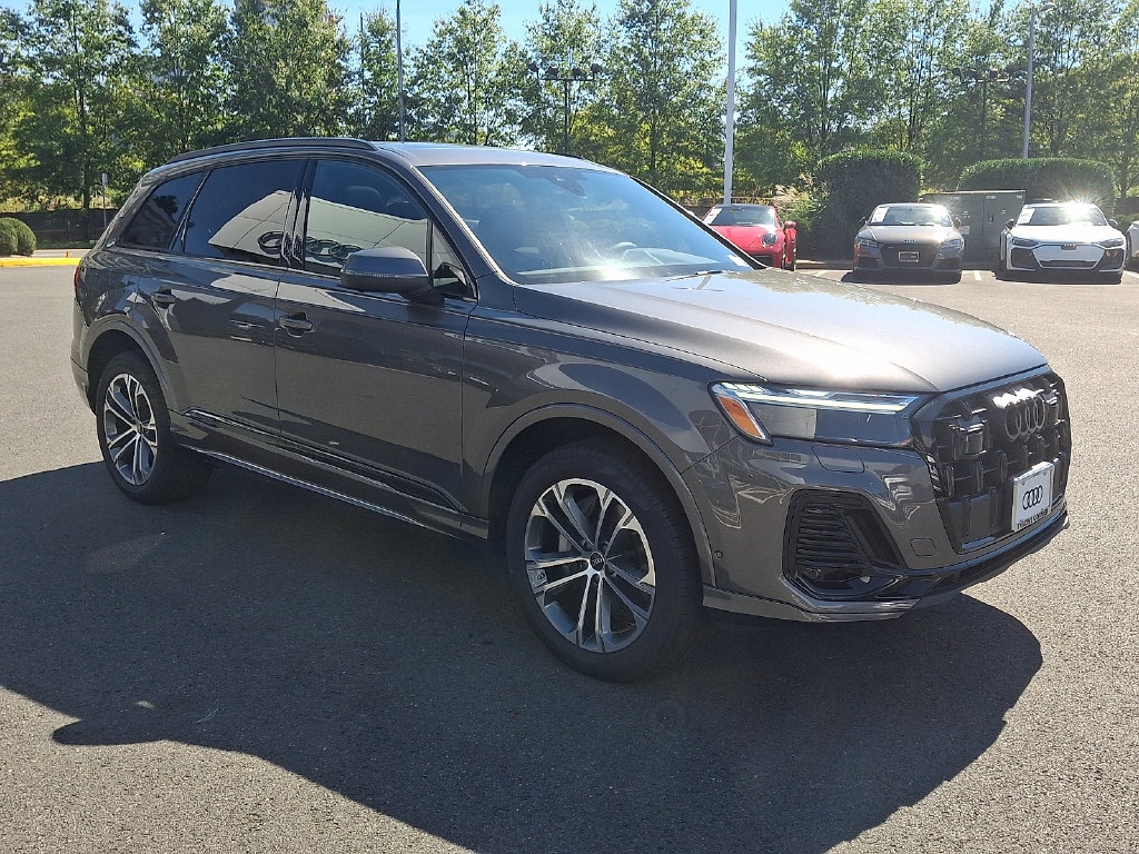 New 2026 Audi Q7 Premium Plus SUV