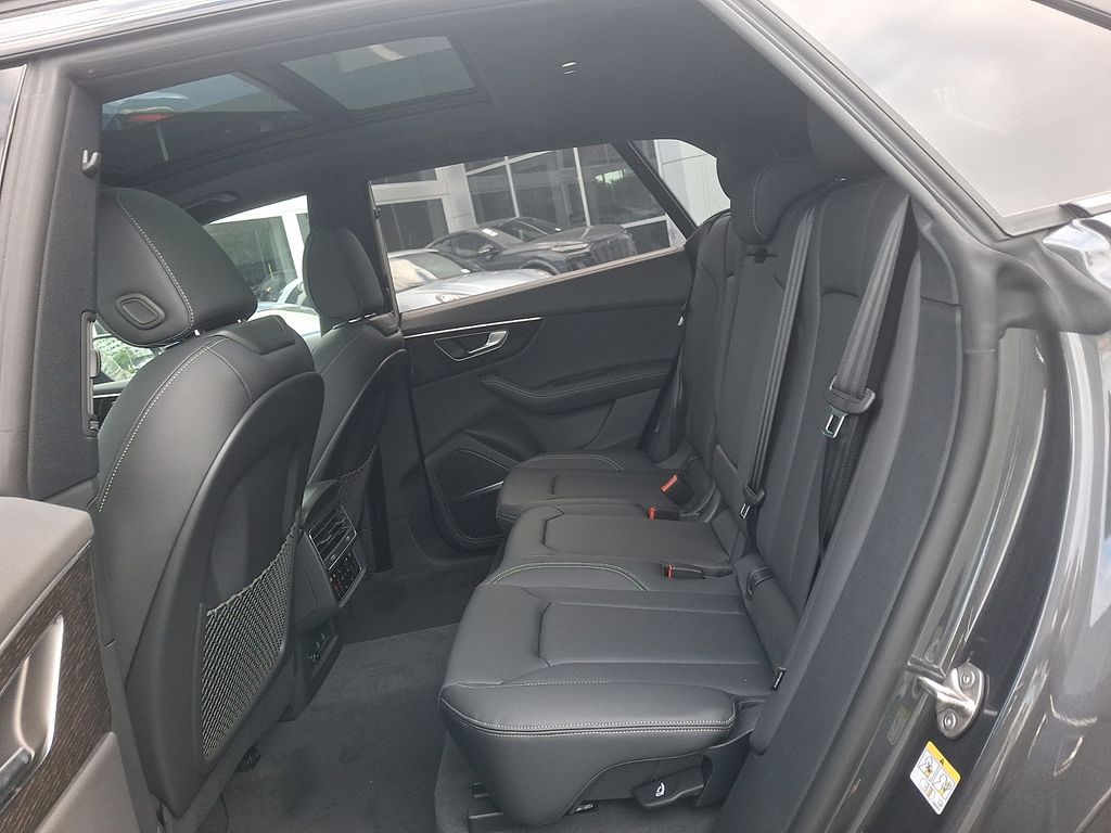 2026 Audi Q8 Premium Plus - Photo 7